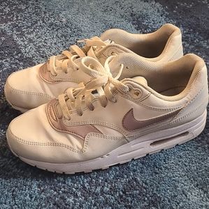 Nike Air Max 1
